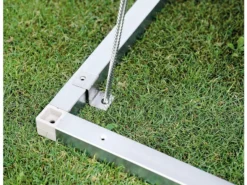 Auslauf 🛒 Bodenrahmen zu Geräteschrank 150 - 150/4/78 cm in silberfarben 💯